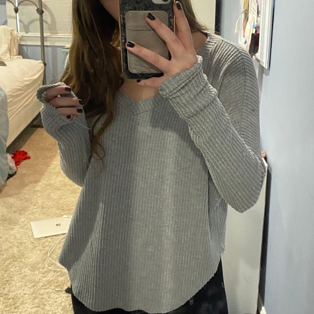 Gray v neck sweater
